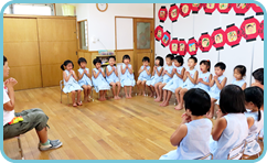 朝の礼拝の写真